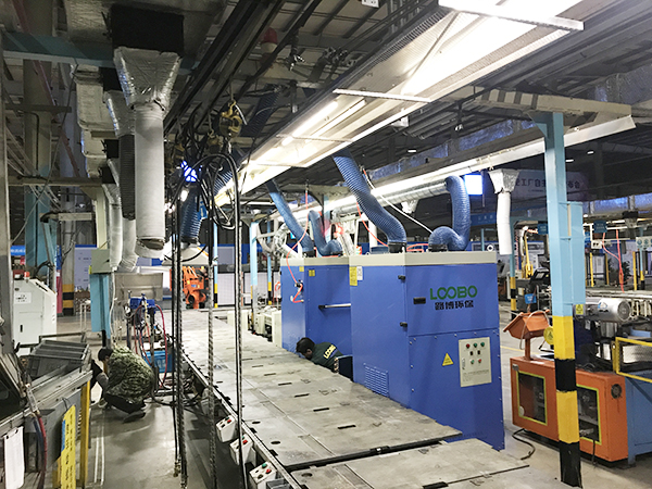 路博環(huán)保焊煙凈化器完成暖通設(shè)備焊接線焊接煙氣粉塵的收集處理