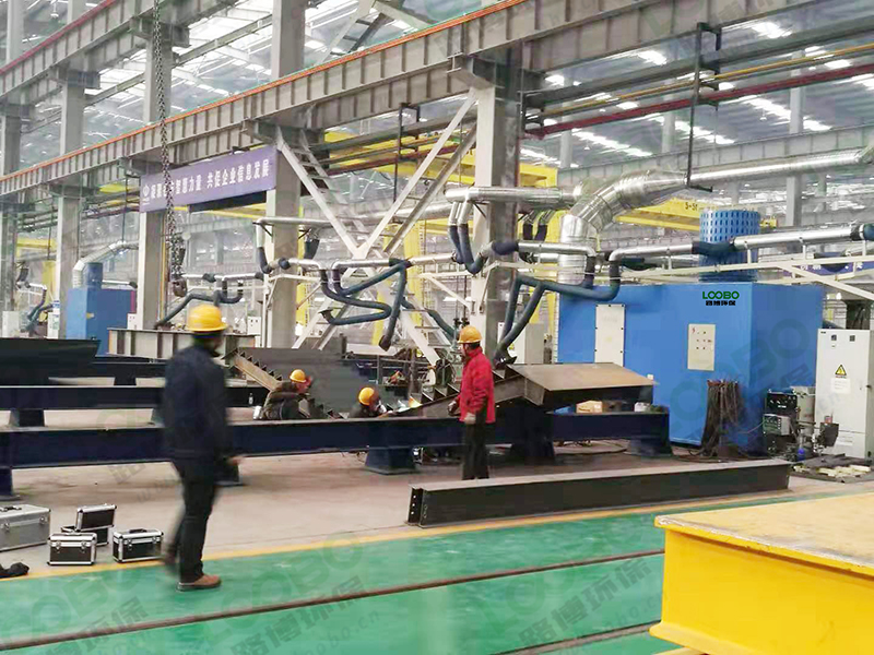 濾筒除塵器 .jpg 濾筒除塵器 .jpg