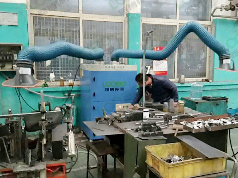 焊煙凈化器.jpg 焊煙凈化器.jpg