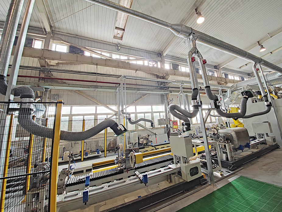 路博環(huán)保焊接煙塵凈化系統(tǒng)施工進(jìn)行時(shí) (3).jpg 路博環(huán)保焊接煙塵凈化系統(tǒng)施工進(jìn)行時(shí) (3).jpg